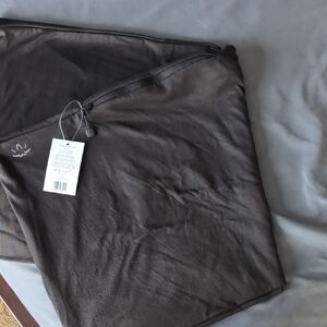 Beyond Yoga Black Scarf